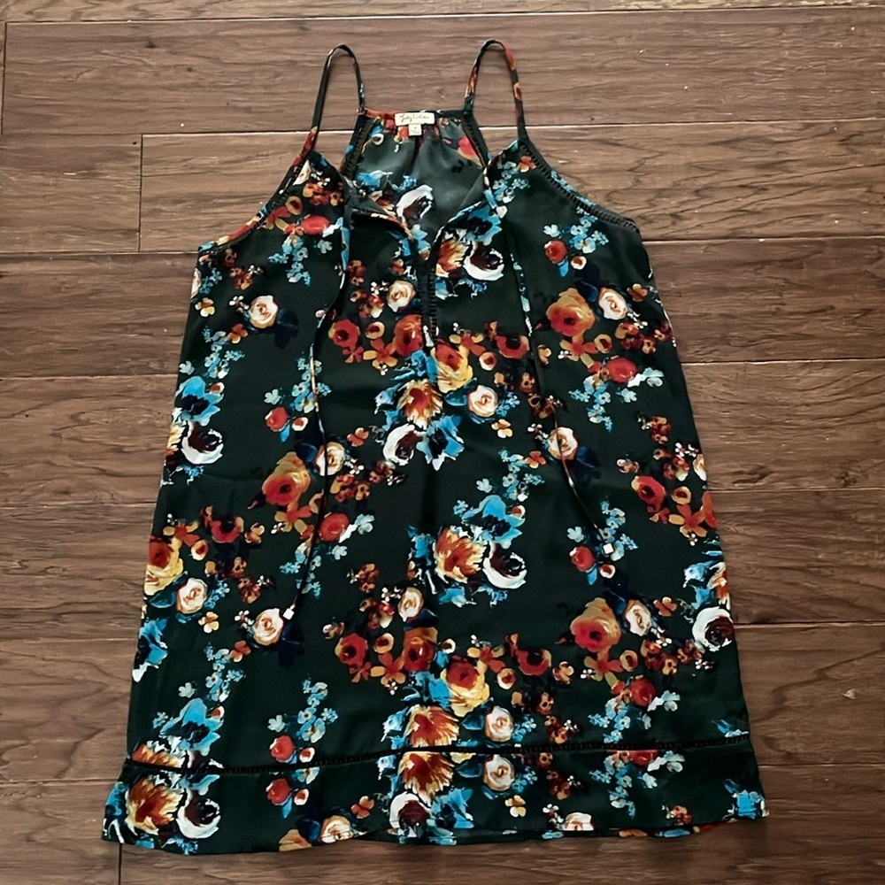 Lily White Size M Floral Spaghetti Strap Mini Dress